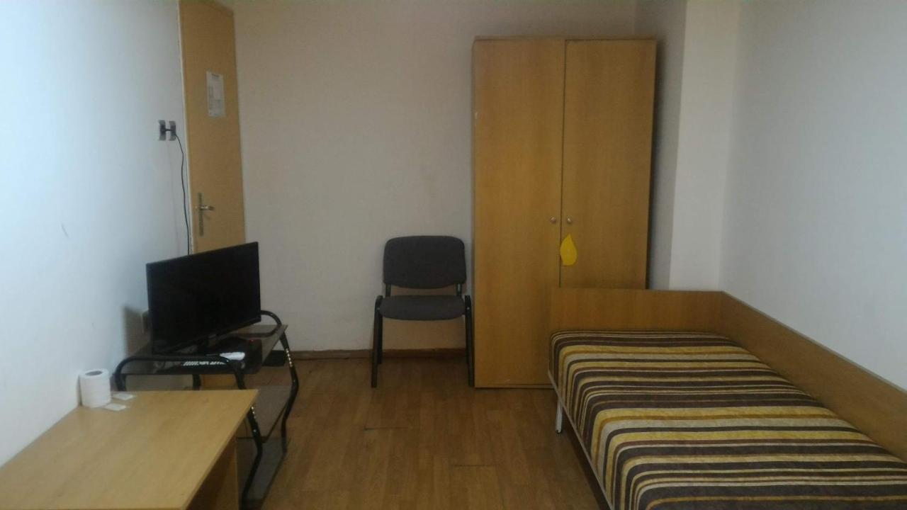 רוסה Hostel Ruschuk מראה חיצוני תמונה
