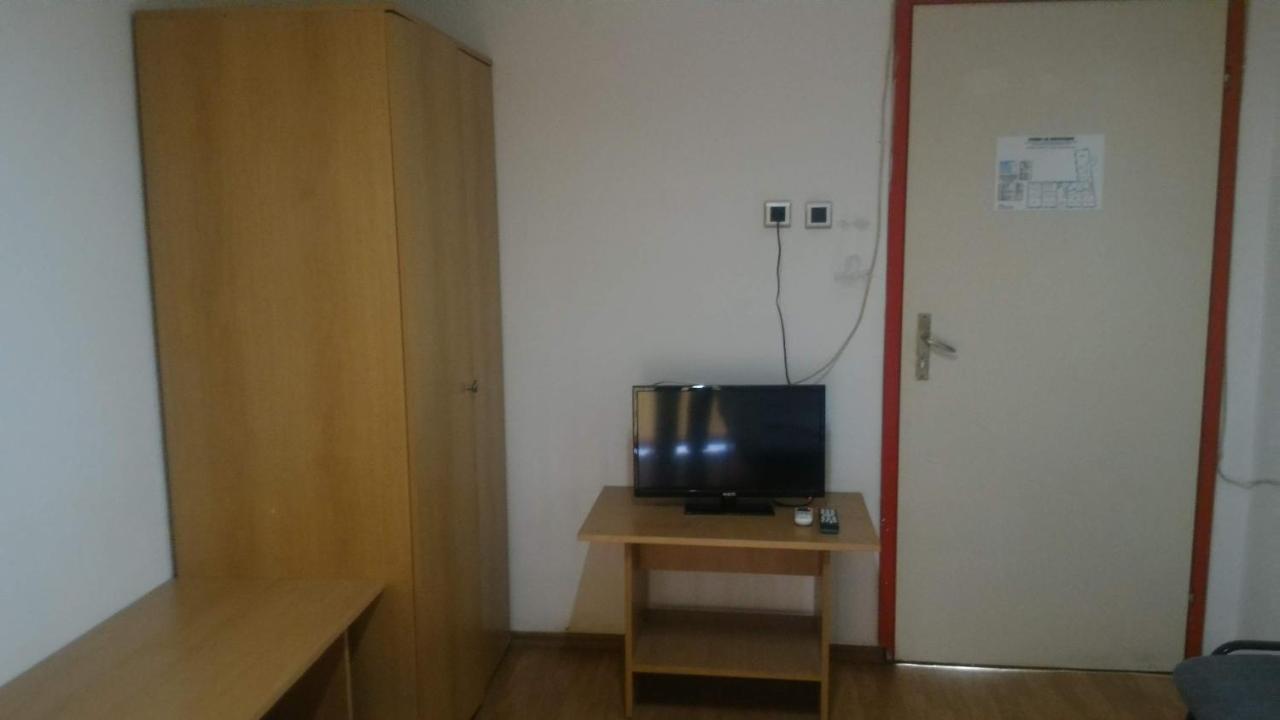 רוסה Hostel Ruschuk מראה חיצוני תמונה