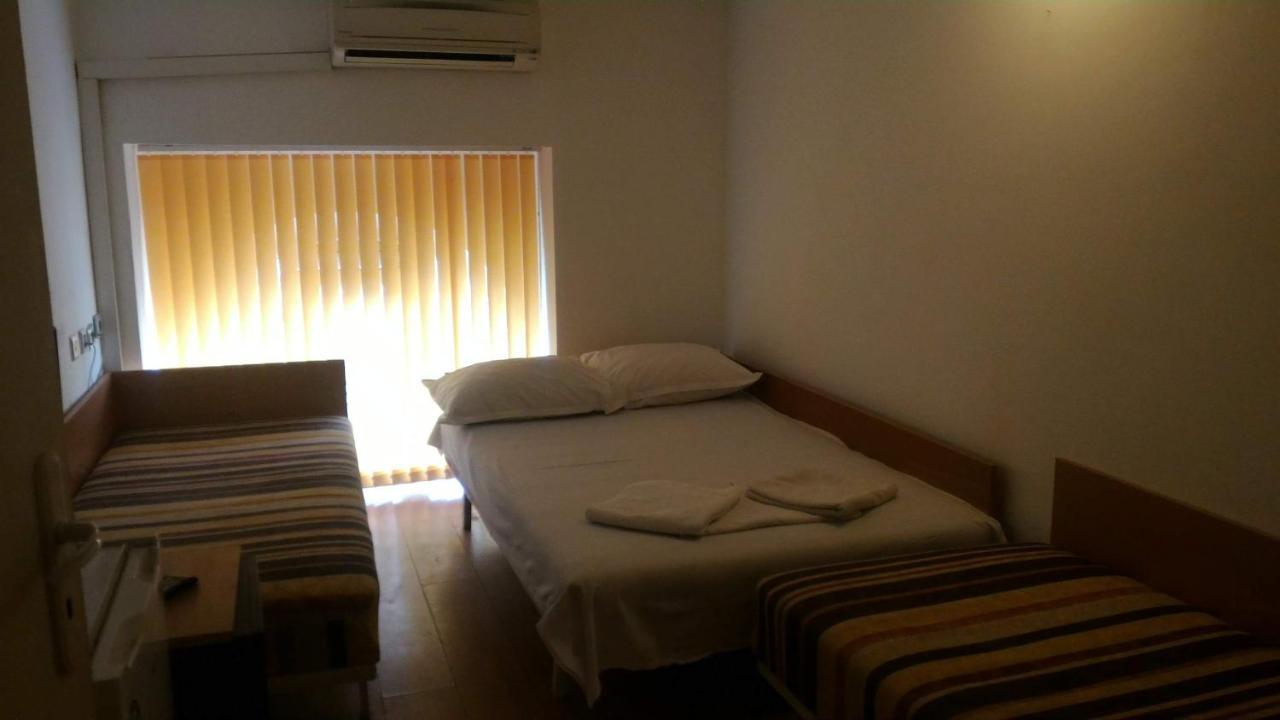 רוסה Hostel Ruschuk מראה חיצוני תמונה